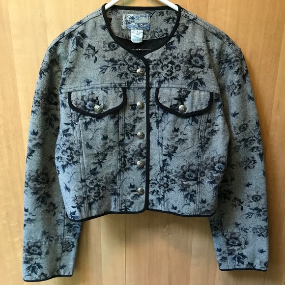 VINTAGE KENZO DENIM JACKET AND SKIRT - Picture 2 of 8